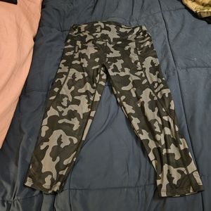 Black and Gray Camo Athletic Capris